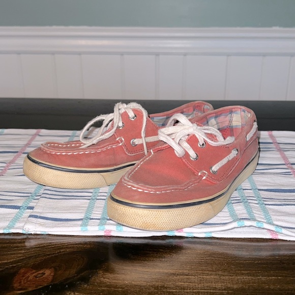 SOLD Sperry - faded red - Picture 2 of 2